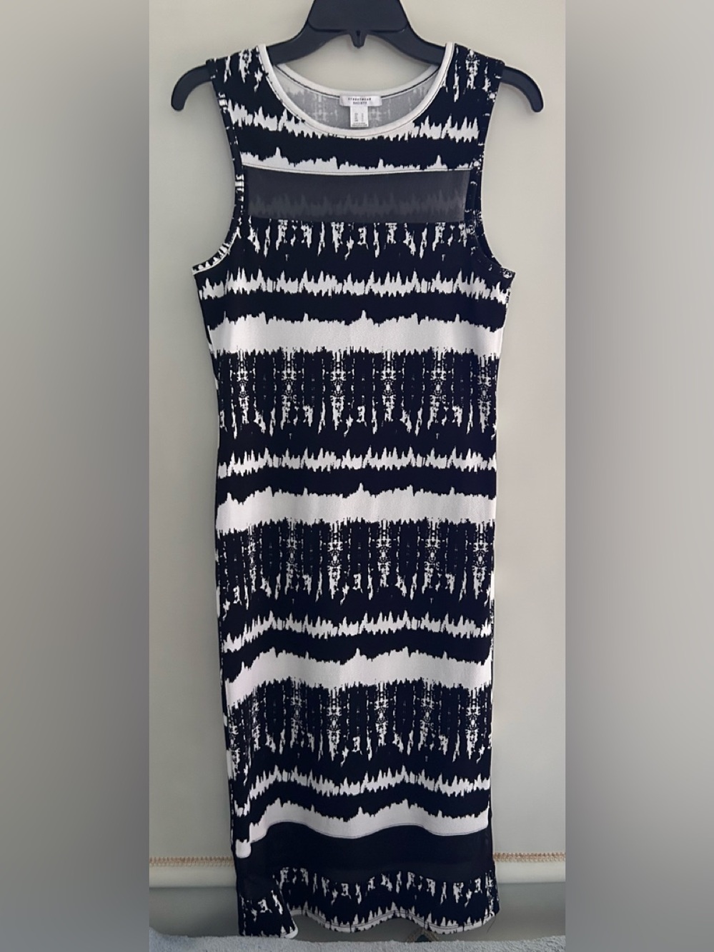 Streetwear Society Sleeveless Black and White Midi Dress Mesh Front size Large